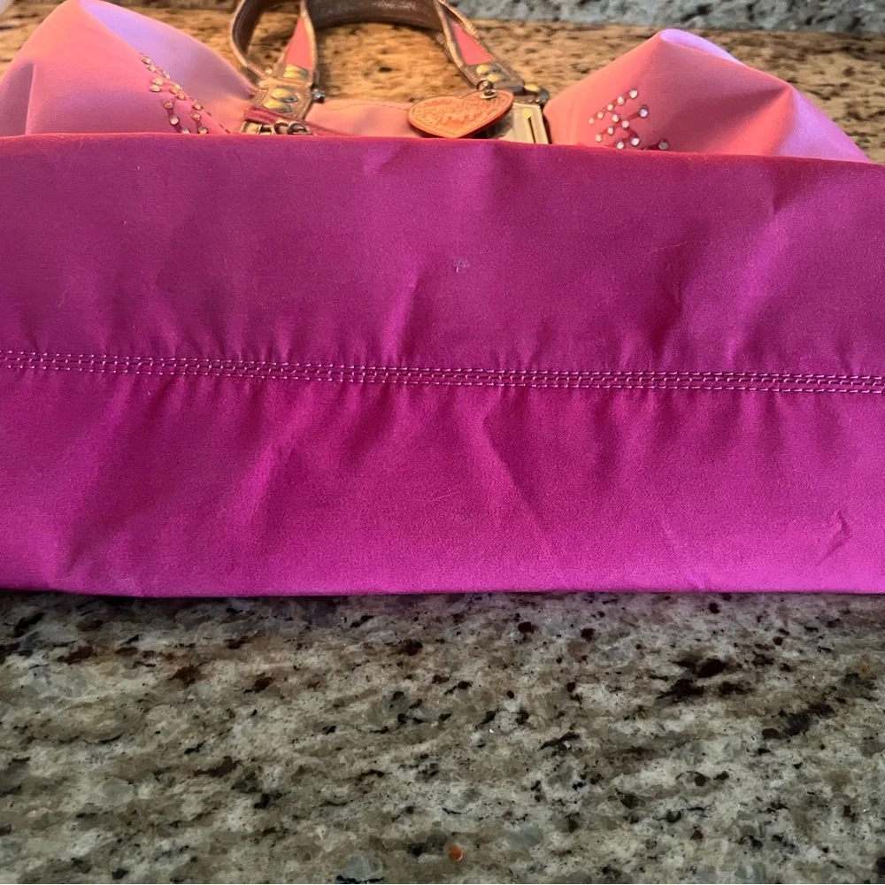Pink Poppy Ombre Shoulder Bag with Silver Hardware - Picture 7 of 11